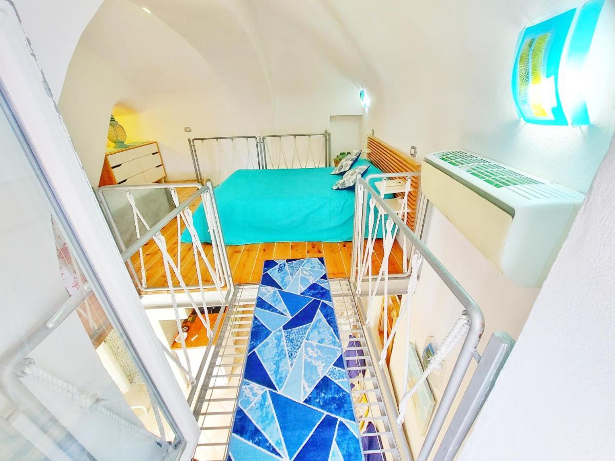 Monolocale Azzurro Procida Apartment Ngoại thất bức ảnh