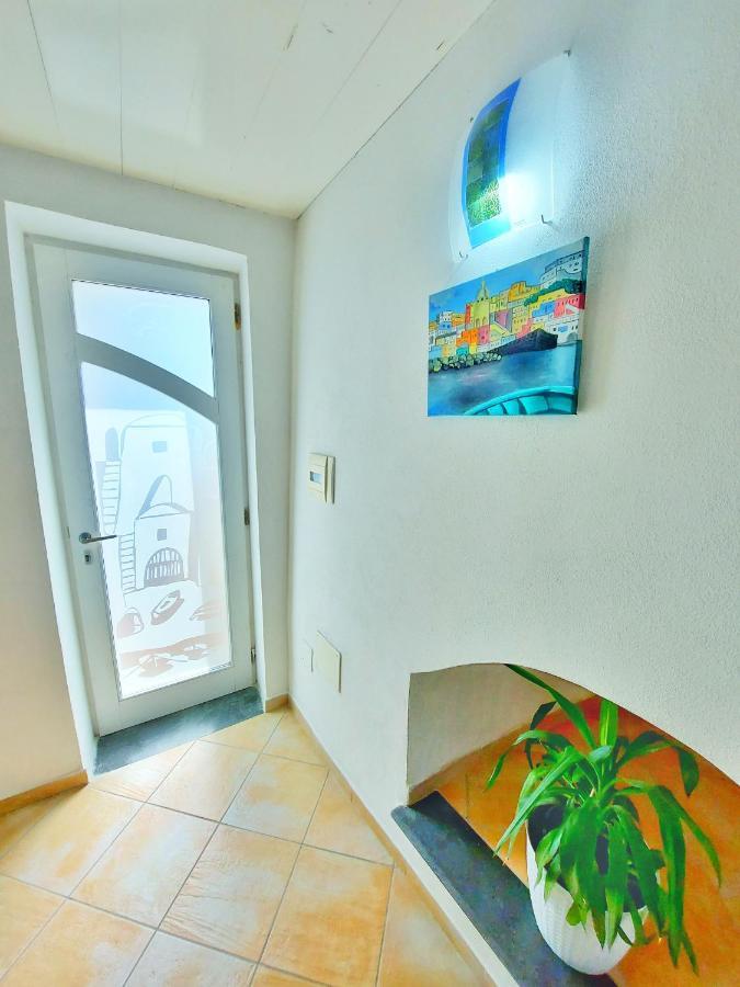 Monolocale Azzurro Procida Apartment Ngoại thất bức ảnh