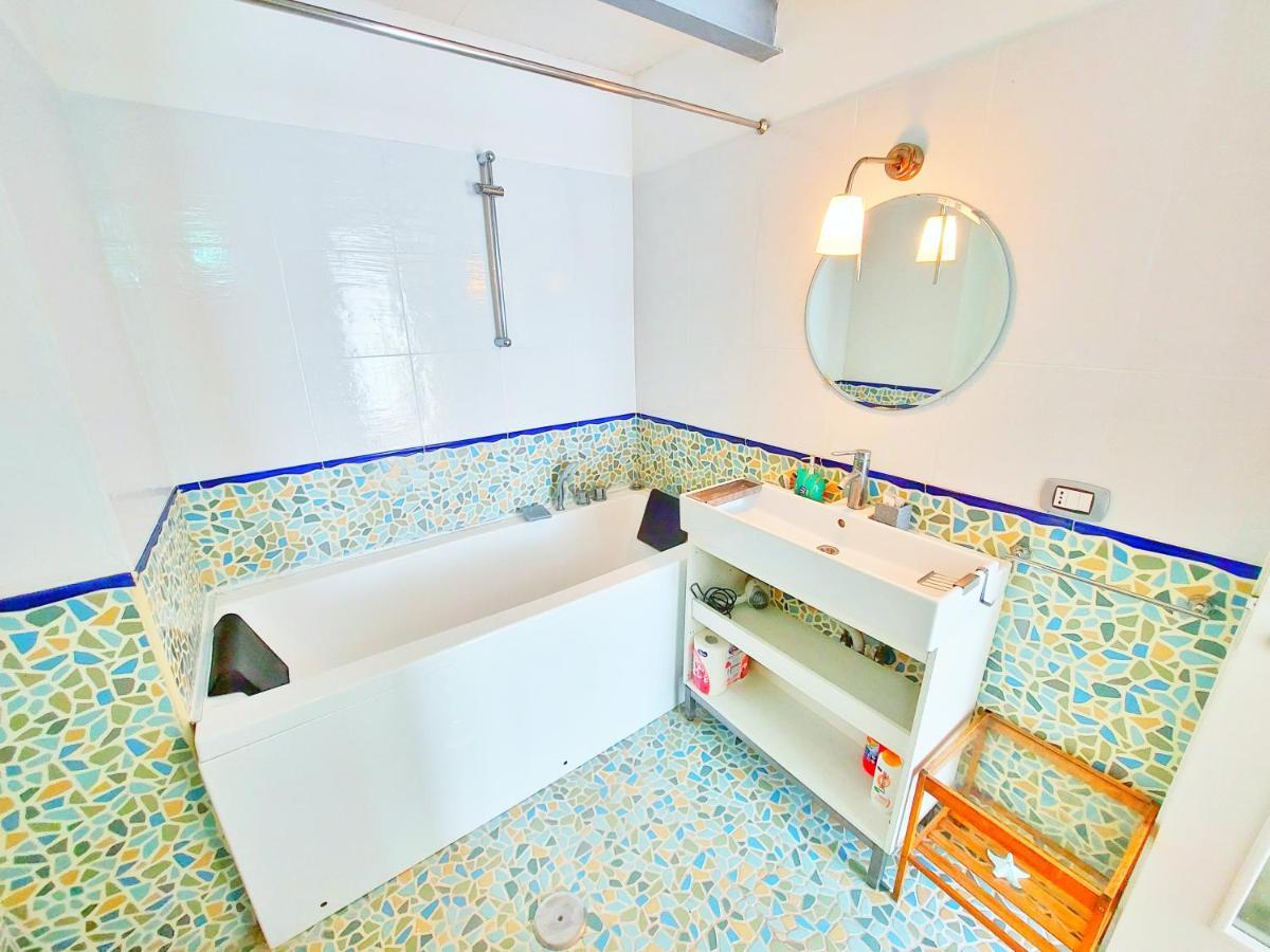 Monolocale Azzurro Procida Apartment Ngoại thất bức ảnh