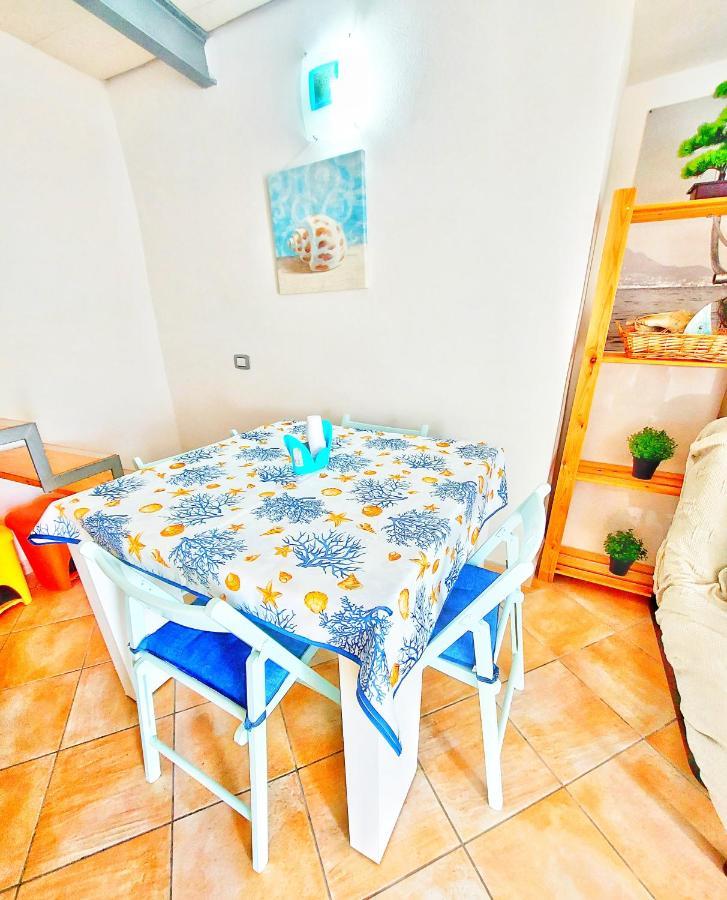 Monolocale Azzurro Procida Apartment Ngoại thất bức ảnh