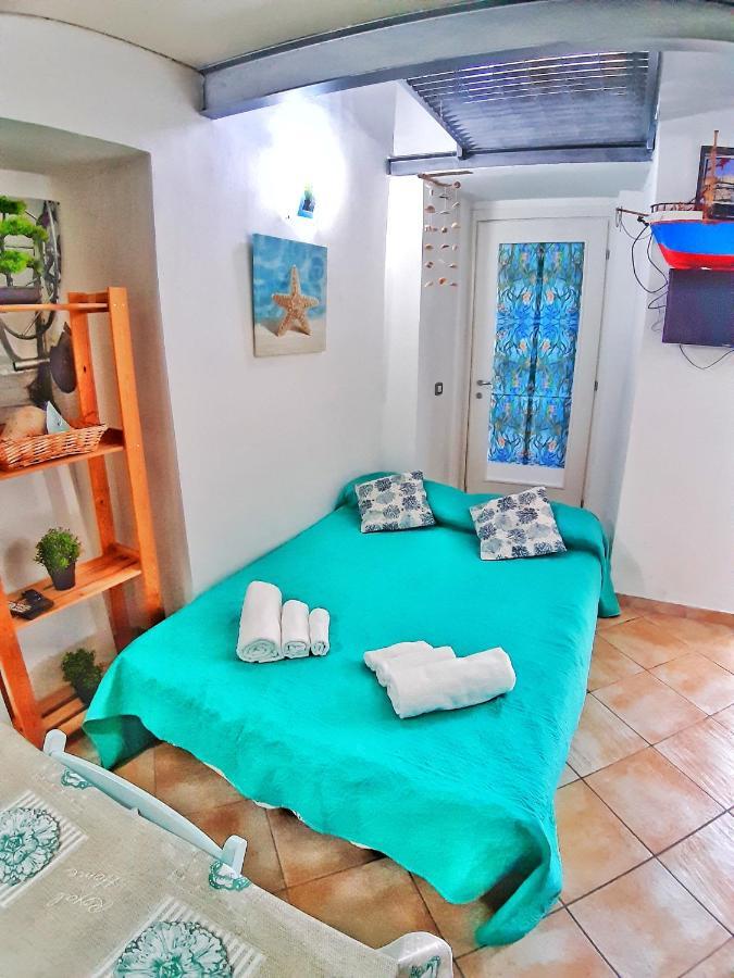Monolocale Azzurro Procida Apartment Ngoại thất bức ảnh